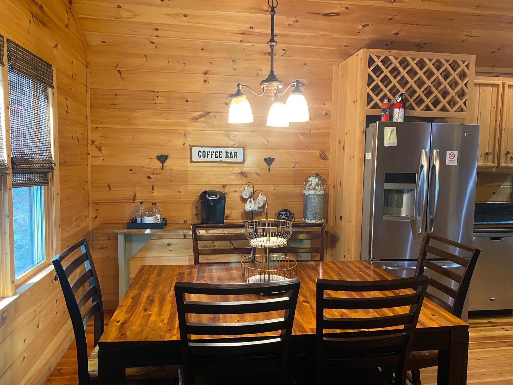 The Cozy Lazy Laurel With Year-Round Mountain Views, Hot Tub, Fire Pit Vila Cherry Log Exterior foto